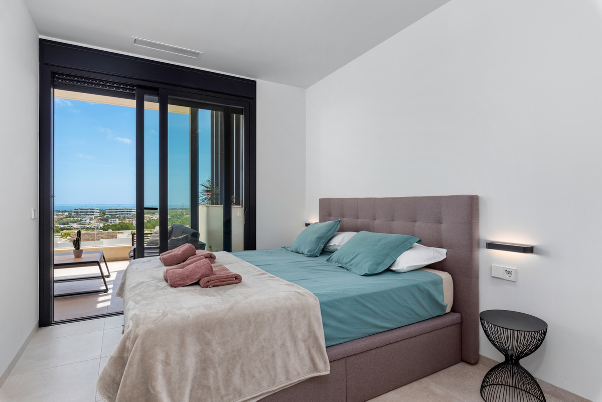 Se vende Apartamento Planta Media de 2 dormitorios en Costa Blanca, Alicante, España
