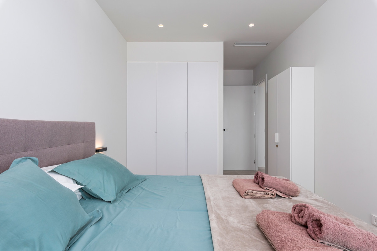 Se vende Apartamento Planta Media de 2 dormitorios en Costa Blanca, Alicante, España