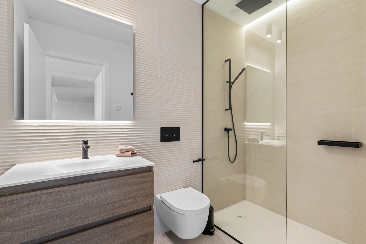Se vende Apartamento Planta Media de 2 dormitorios en Costa Blanca, Alicante, España