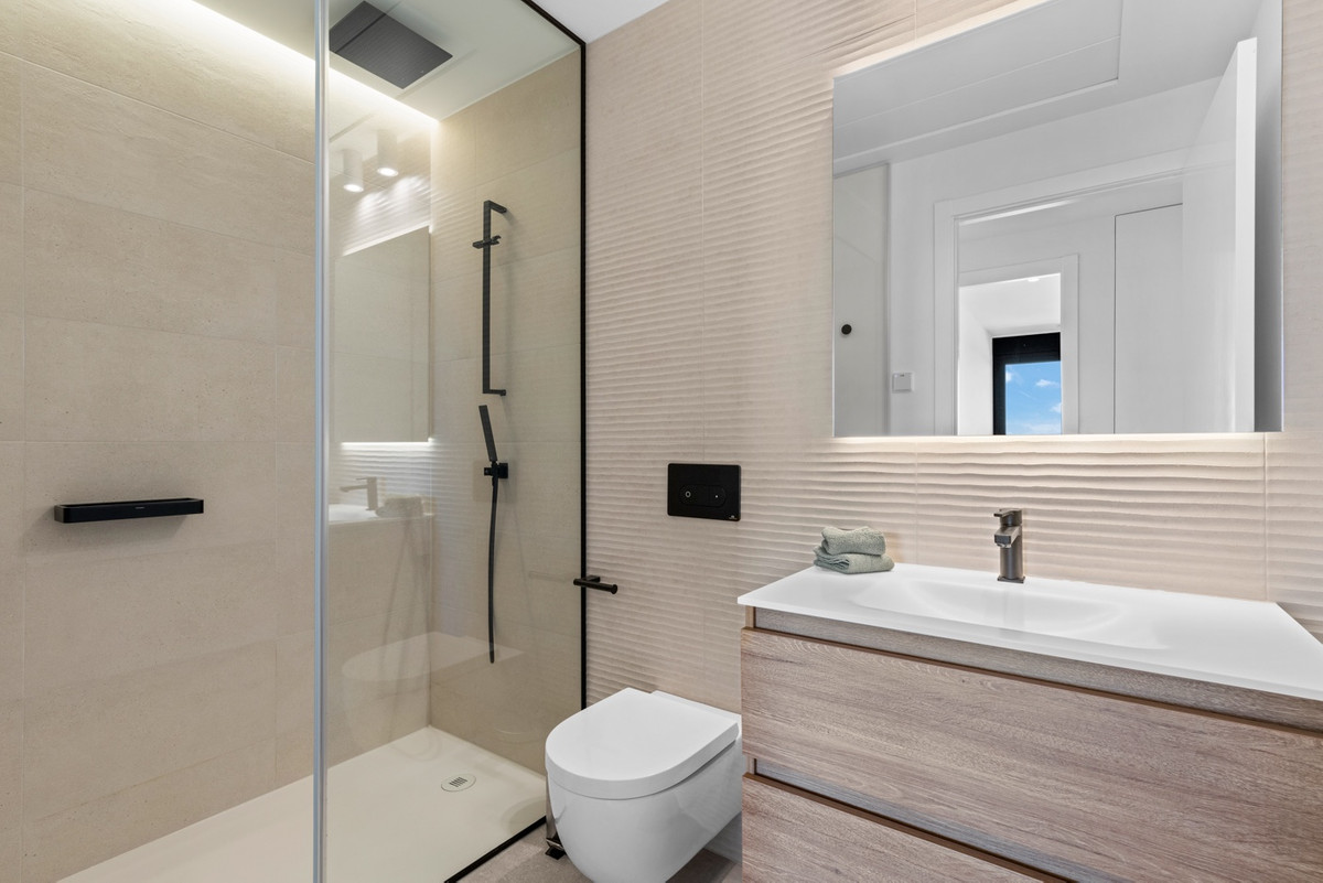Se vende Apartamento Planta Media de 2 dormitorios en Costa Blanca, Alicante, España