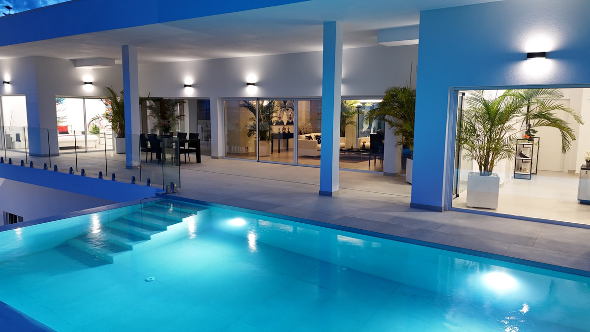 5 Bed Townhouse for sale in La Marina Costa Blanca, Alicante, Spain