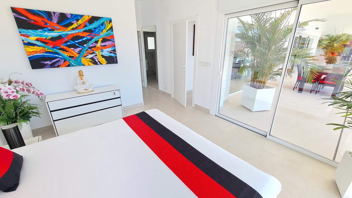 5 Bed Townhouse for sale in La Marina Costa Blanca, Alicante, Spain