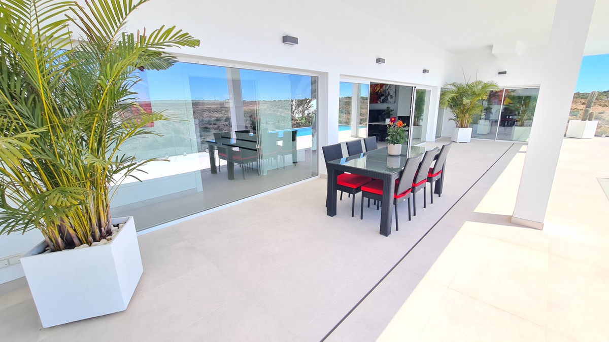 5 Bed Townhouse for sale in La Marina Costa Blanca, Alicante, Spain