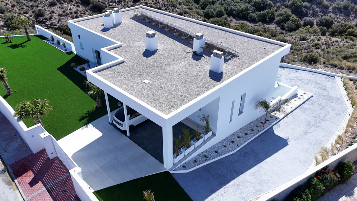 5 Bed Townhouse for sale in La Marina Costa Blanca, Alicante, Spain