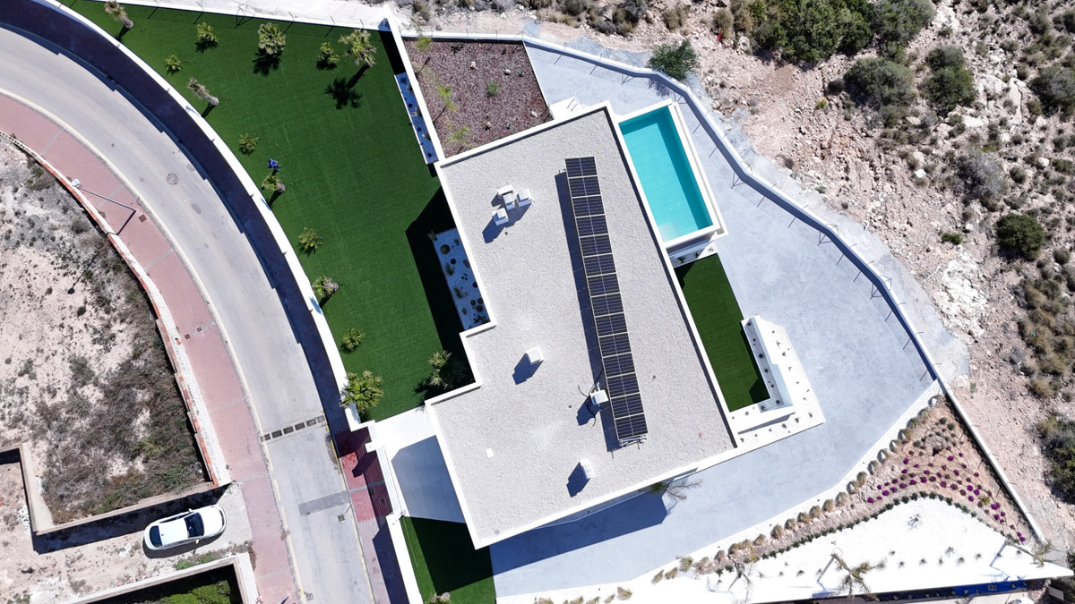 5 Bed Townhouse for sale in La Marina Costa Blanca, Alicante, Spain
