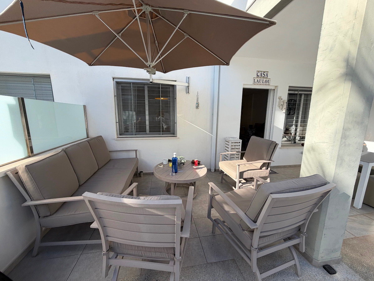 2 Bed Apartment for sale in La Florida Costa Blanca, Alicante, Spain