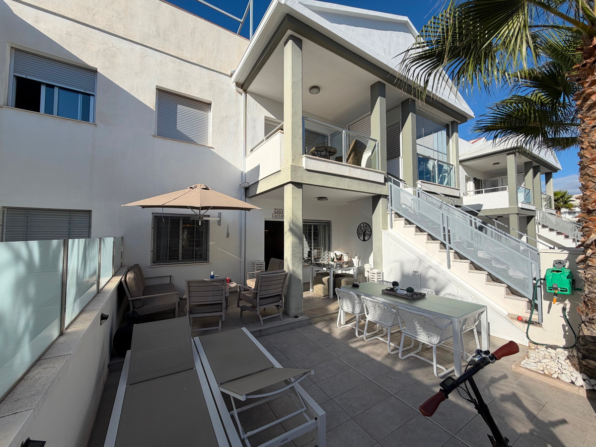 2 Bed Apartment for sale in La Florida Costa Blanca, Alicante, Spain