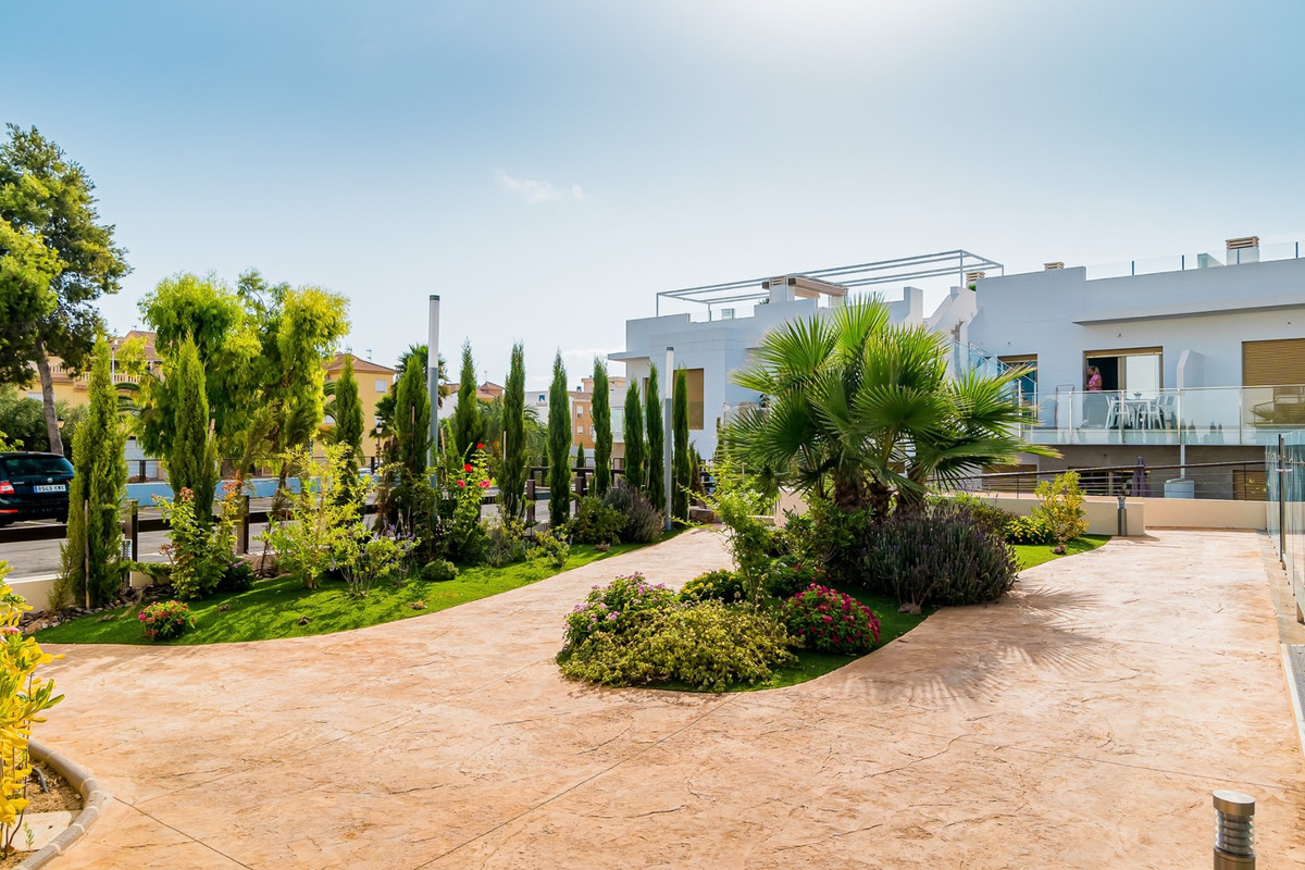 2 Bed Apartment for sale in Pilar De La Horadada Costa Blanca, Alicante, Spain