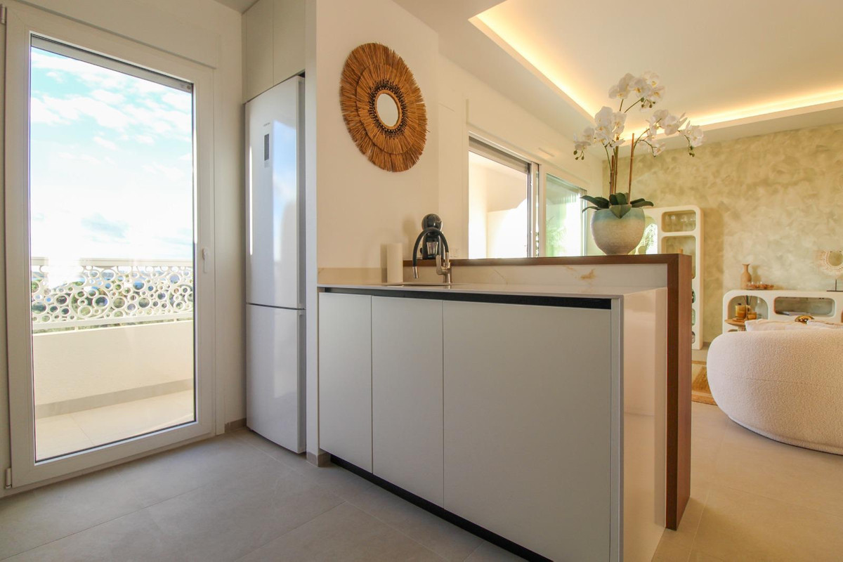 2 Bed Apartment for sale in Dona Pepa Costa Blanca, Alicante, Spain