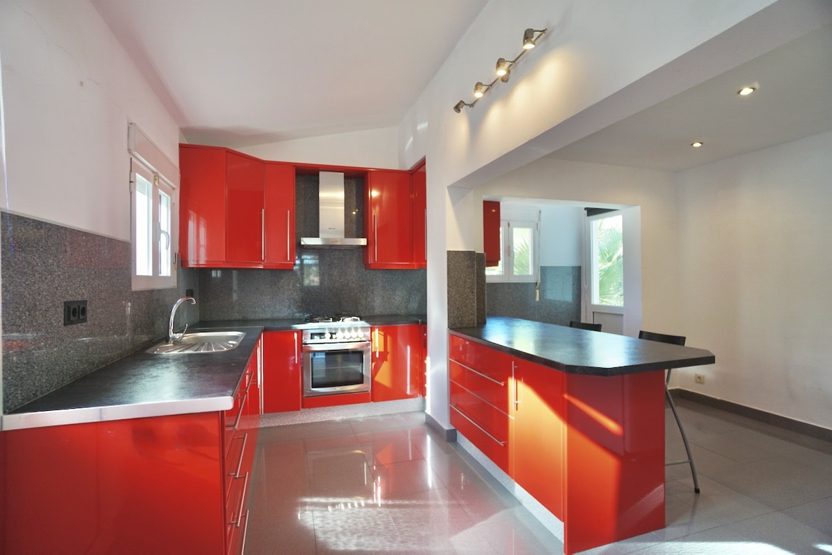 3 Bed Townhouse for sale in La Fustera Costa Blanca, Alicante, Spain
