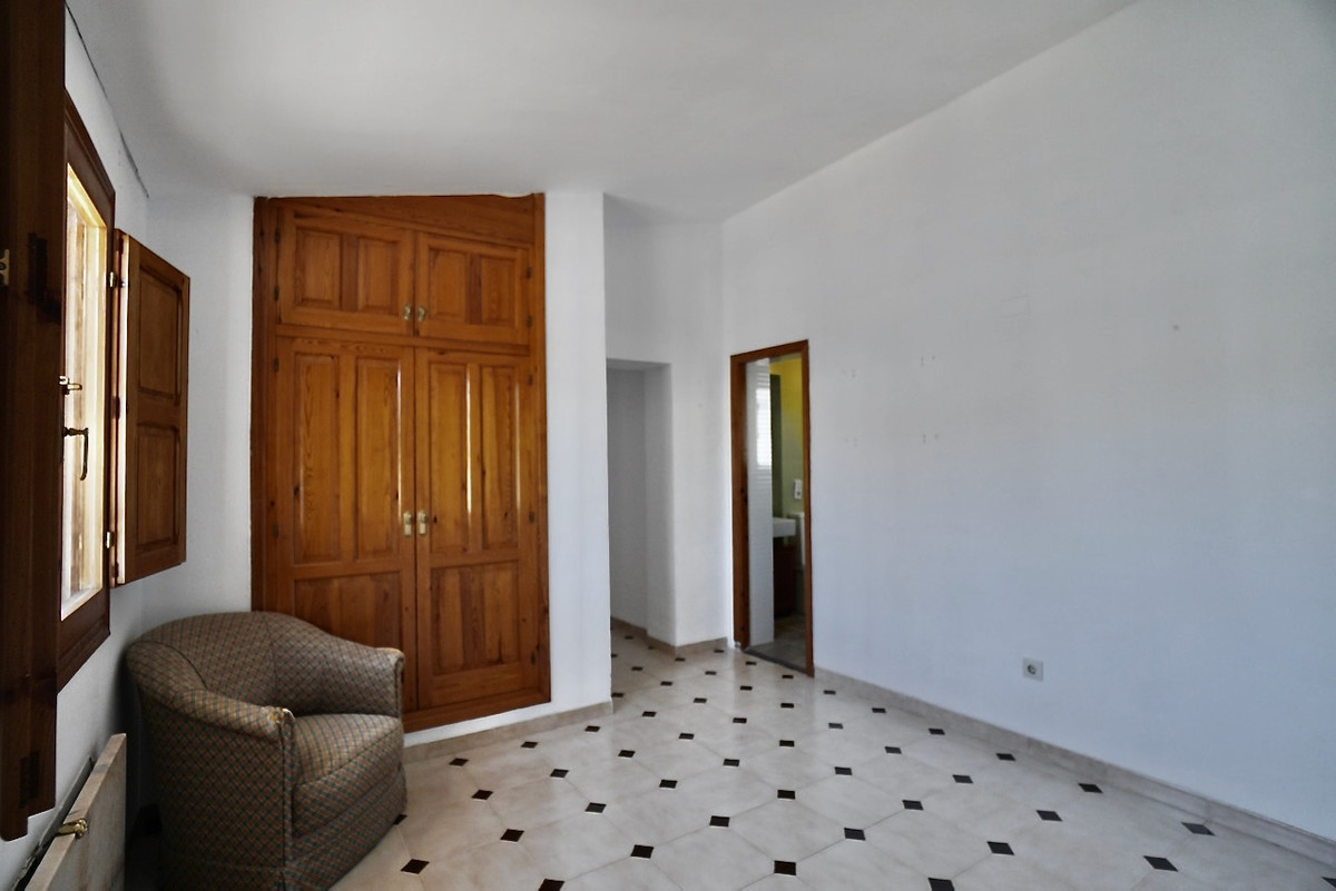3 Bed Townhouse for sale in La Fustera Costa Blanca, Alicante, Spain