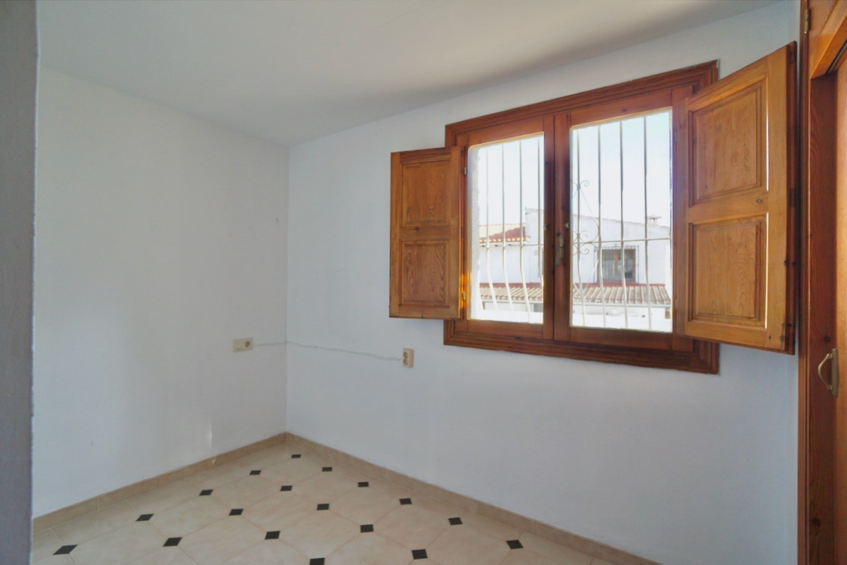 3 Bed Townhouse for sale in La Fustera Costa Blanca, Alicante, Spain