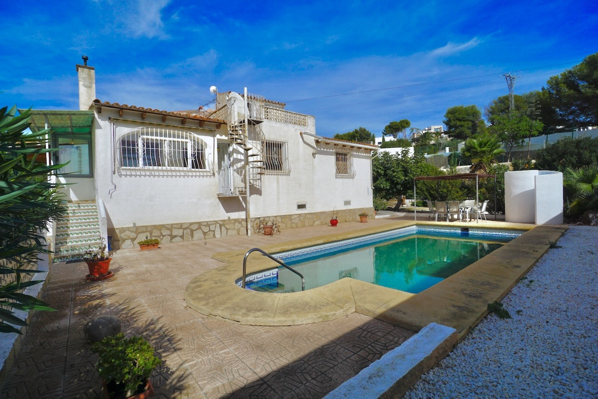 3 Bed Townhouse for sale in La Fustera Costa Blanca, Alicante, Spain