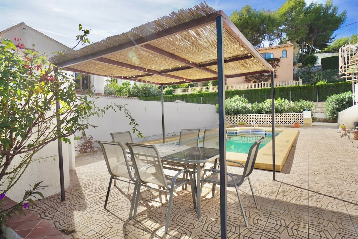 3 Bed Townhouse for sale in La Fustera Costa Blanca, Alicante, Spain