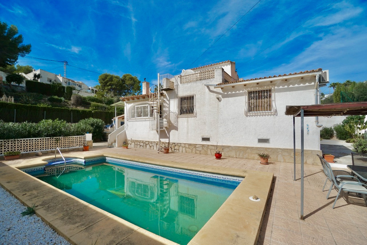 3 Bed Townhouse for sale in La Fustera Costa Blanca, Alicante, Spain