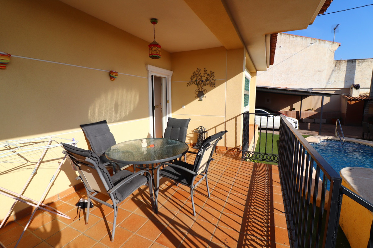 Se vende Villa - Chalet de 3 dormitorios en Costa Blanca, Alicante, España