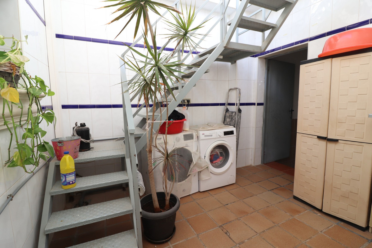 Se vende Villa - Chalet de 3 dormitorios en Costa Blanca, Alicante, España