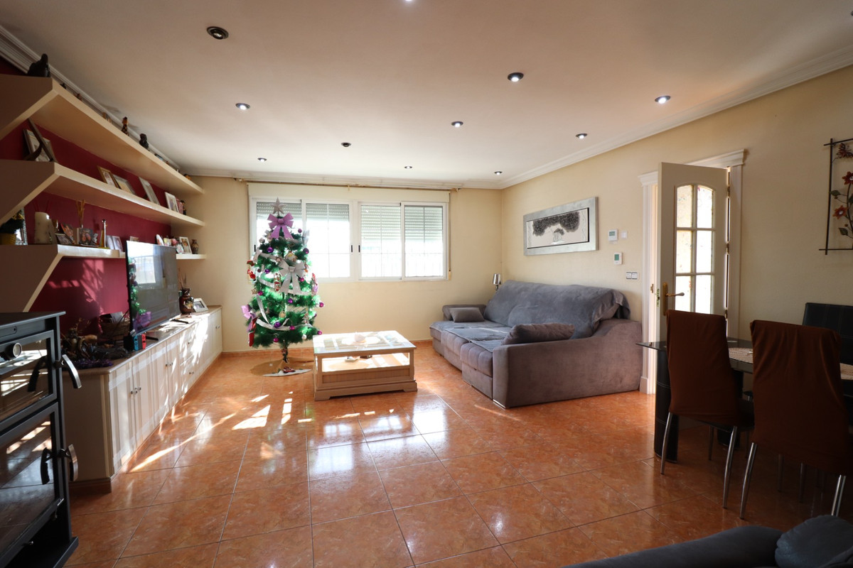 Se vende Villa - Chalet de 3 dormitorios en Costa Blanca, Alicante, España