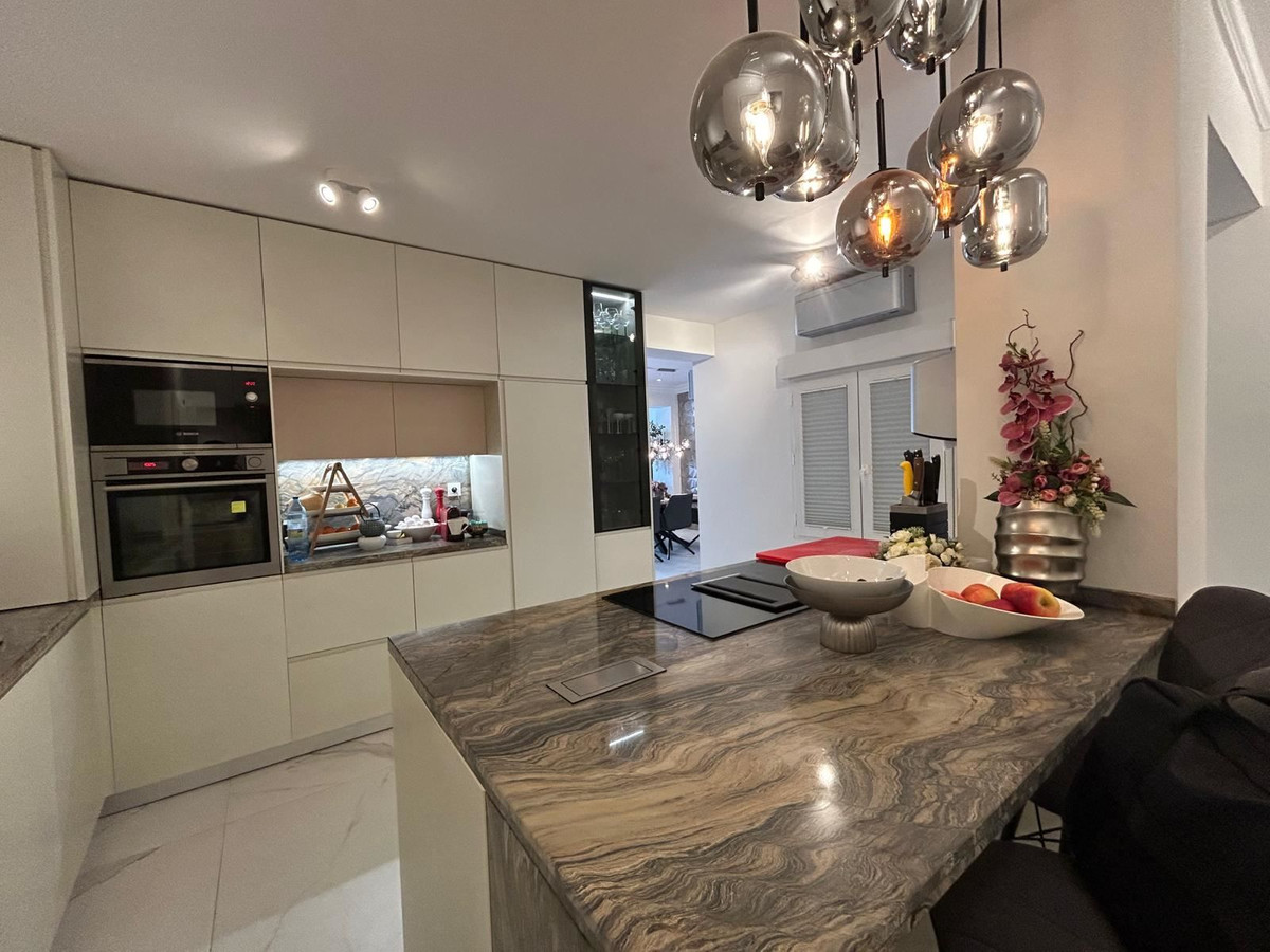 Se vende Apartamento Planta Media de 3 dormitorios en Costa Blanca, Alicante, España