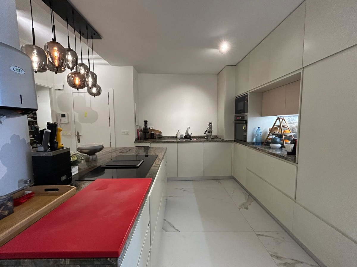 Se vende Apartamento Planta Media de 3 dormitorios en Costa Blanca, Alicante, España