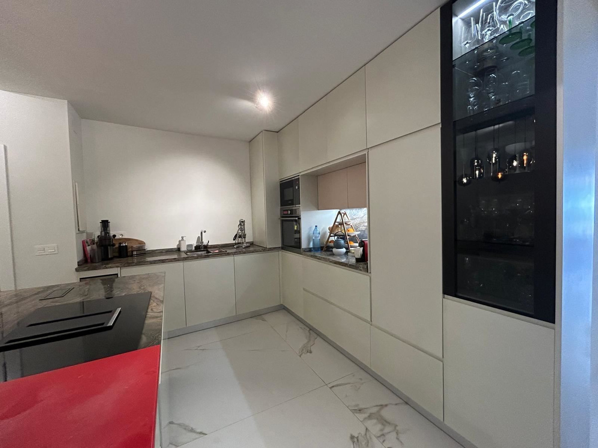 Se vende Apartamento Planta Media de 3 dormitorios en Costa Blanca, Alicante, España