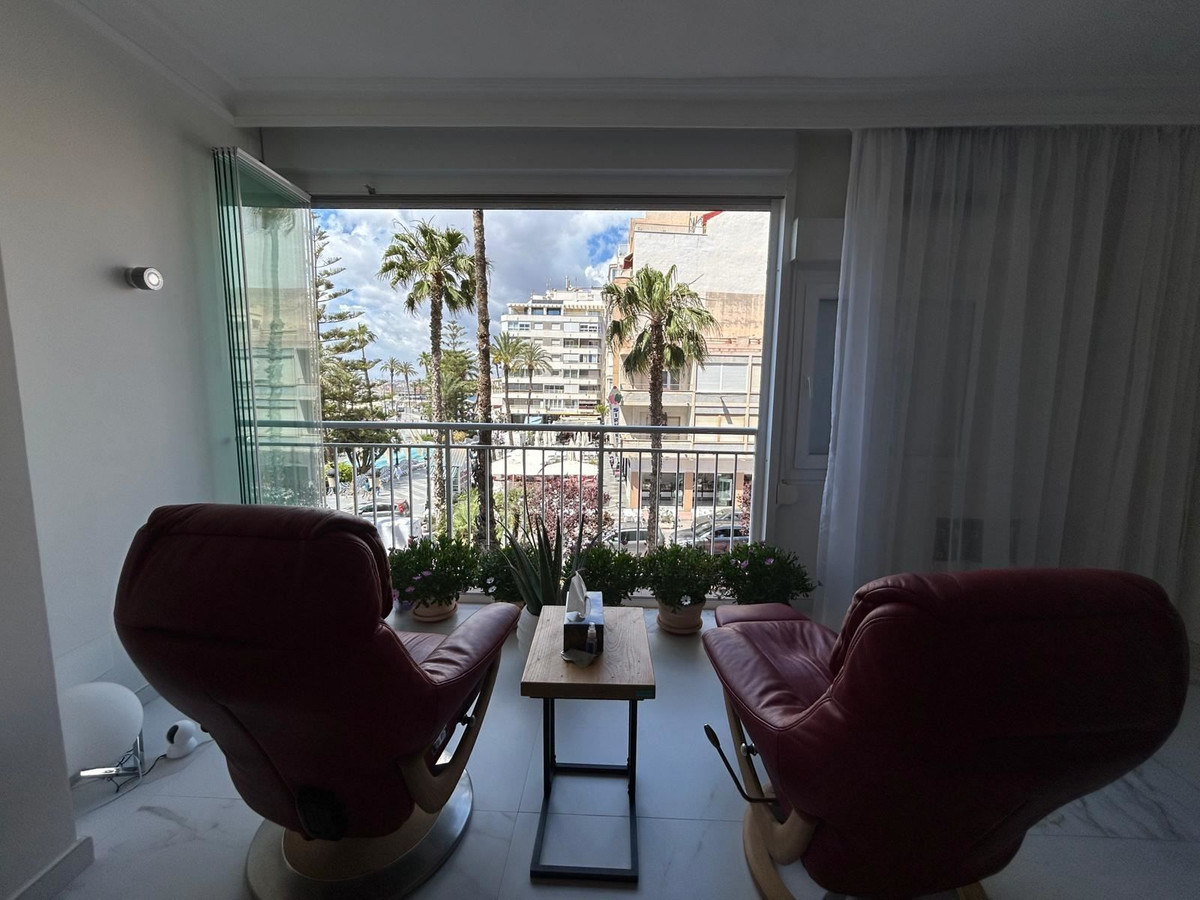 Se vende Apartamento Planta Media de 3 dormitorios en Costa Blanca, Alicante, España