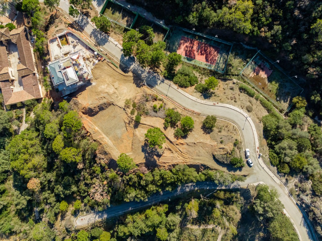 Plots for sale in Benahavís Costa Del Sol, Málaga, Spain