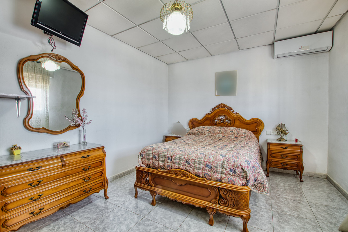 4 Bed Townhouse for sale in El Tomillar Málaga Ciudad, Málaga, Spain