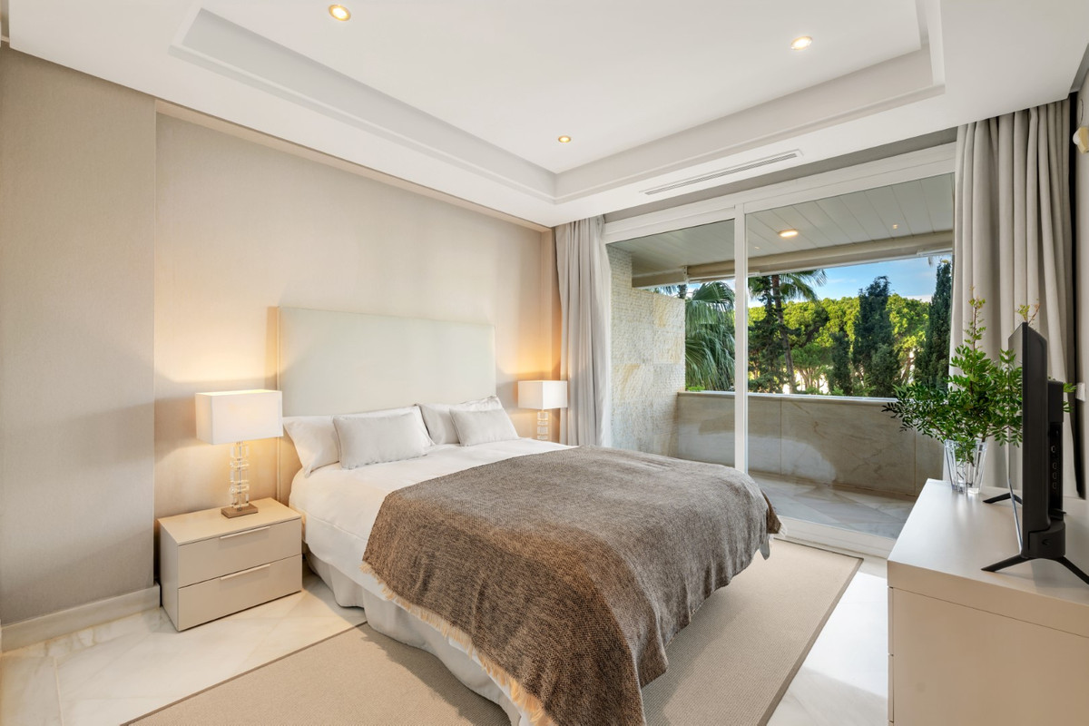 Se vende Apartamento Planta Media de 2 dormitorios en Costa Del Sol, Málaga, España