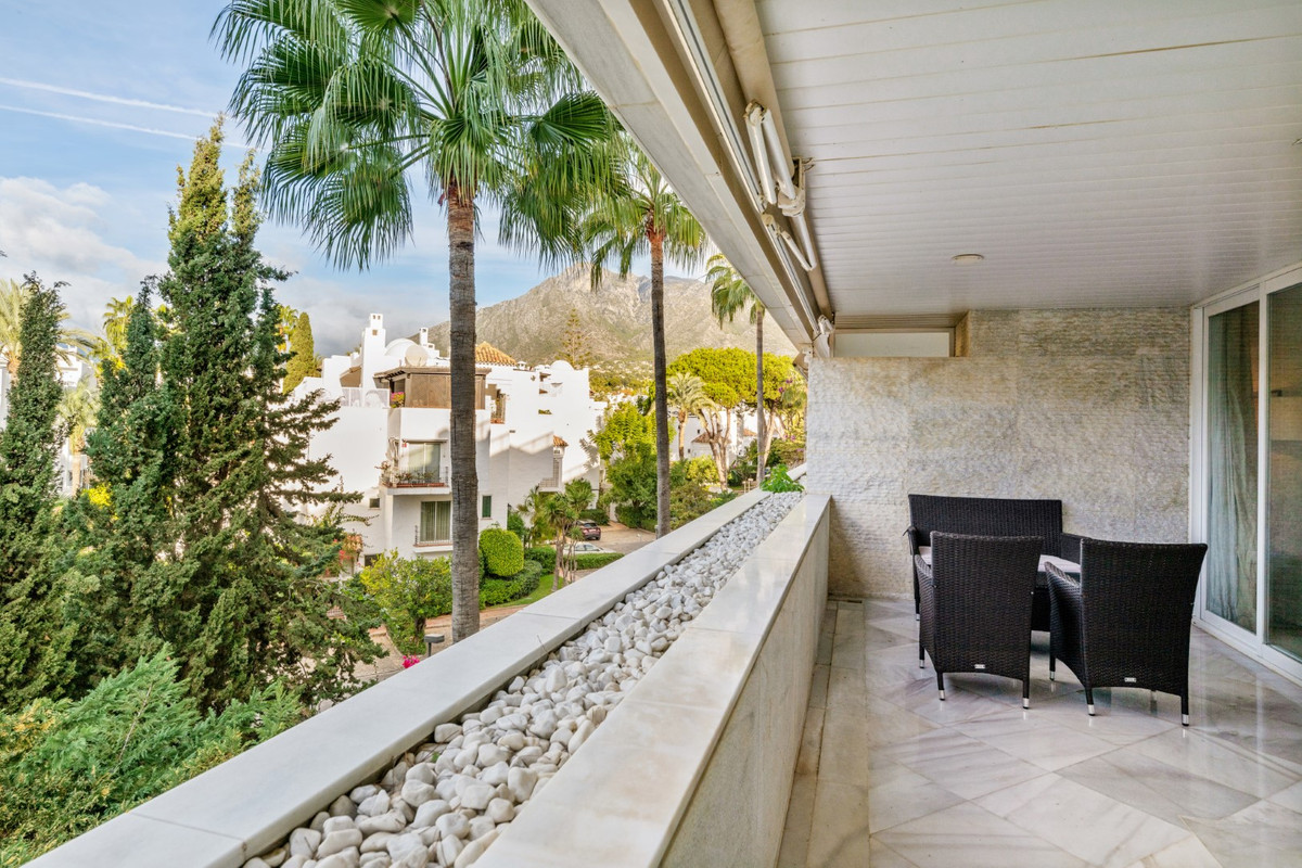 Se vende Apartamento Planta Media de 2 dormitorios en Costa Del Sol, Málaga, España