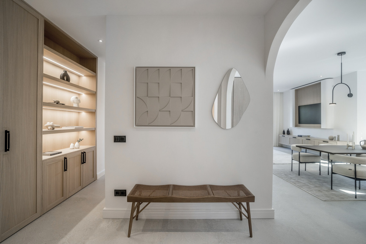 3 Bed Apartment for sale in The Golden Mile Costa Del Sol, Málaga, Spain