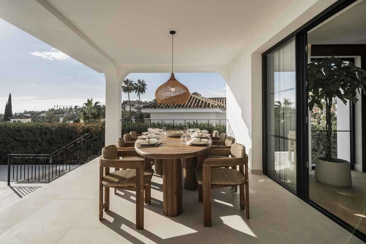 Se vende Villa - Chalet de 5 dormitorios en Costa Del Sol, Málaga, España
