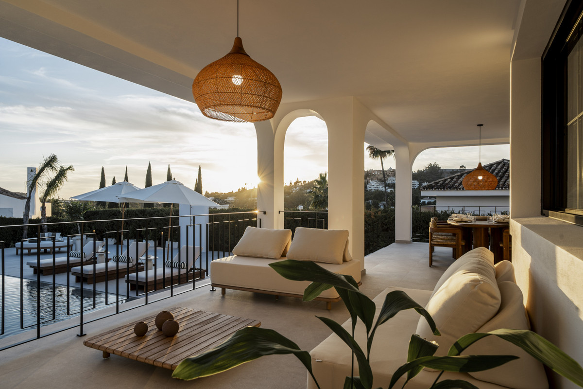 Se vende Villa - Chalet de 5 dormitorios en Costa Del Sol, Málaga, España