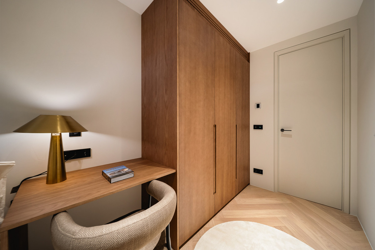 3 Bed Apartment for sale in The Golden Mile Costa Del Sol, Málaga, Spain