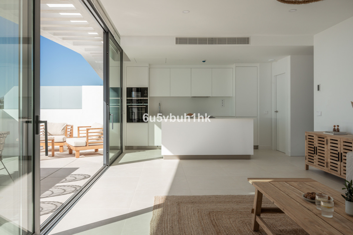 2 Bed Apartment for sale in Fuengirola Costa Del Sol, Málaga, Spain