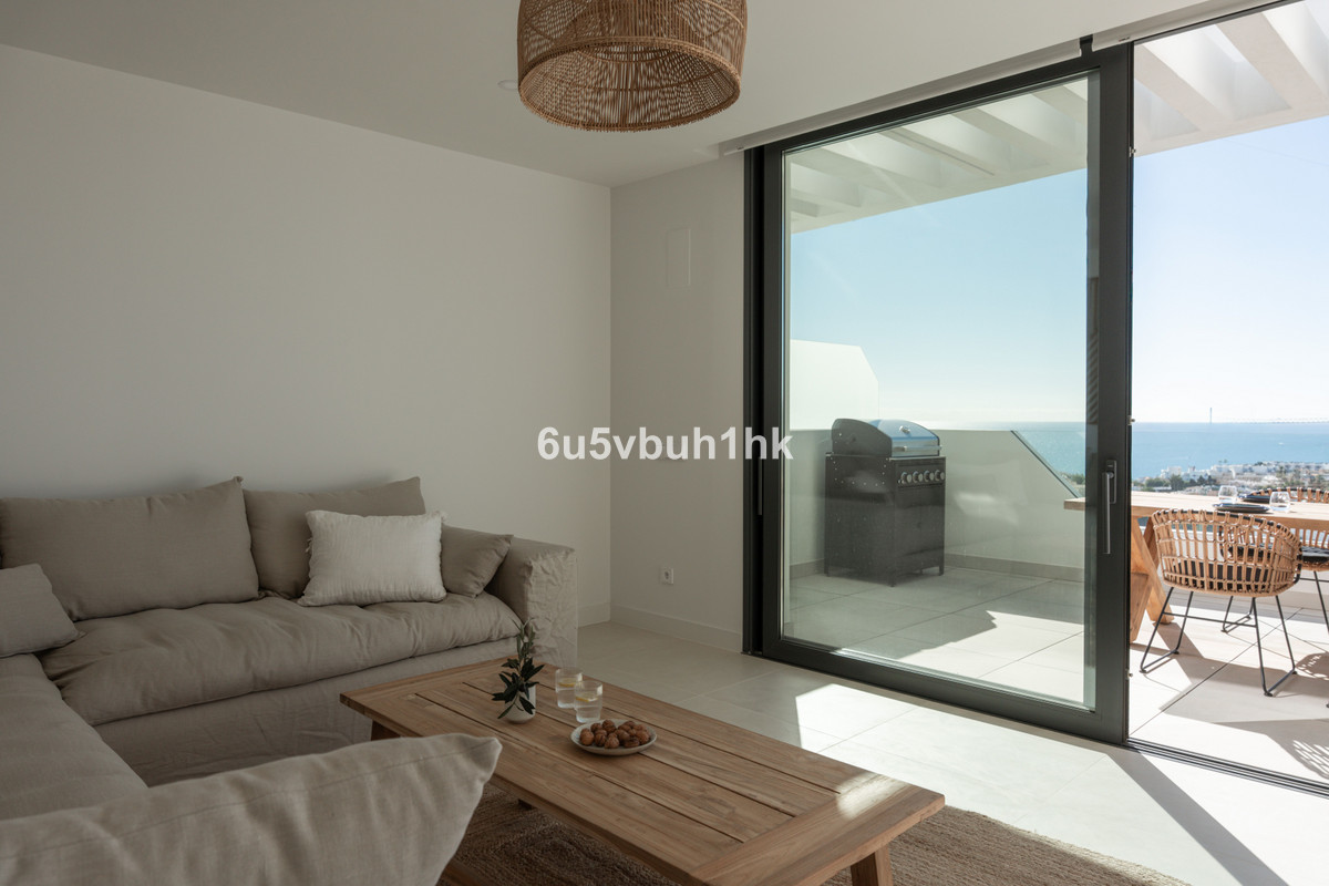 2 Bed Apartment for sale in Fuengirola Costa Del Sol, Málaga, Spain