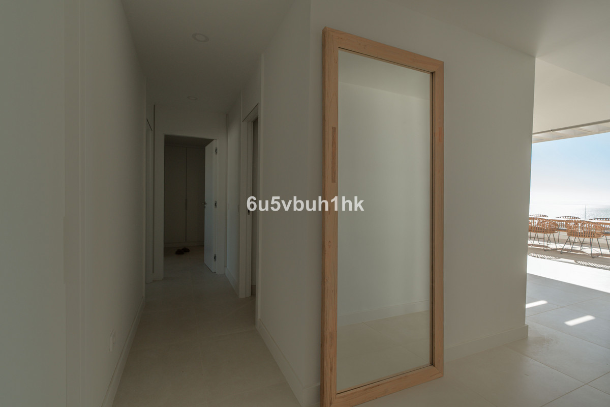2 Bed Apartment for sale in Fuengirola Costa Del Sol, Málaga, Spain