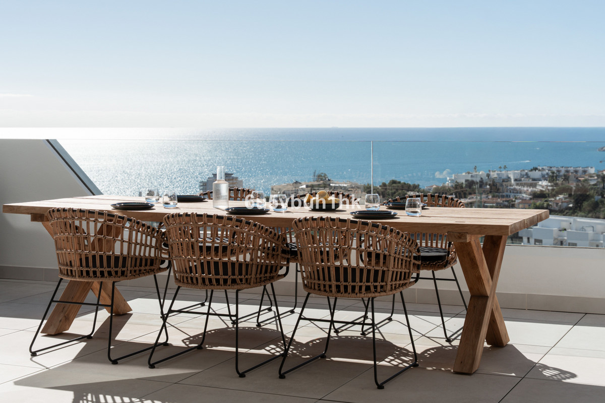 2 Bed Apartment for sale in Fuengirola Costa Del Sol, Málaga, Spain