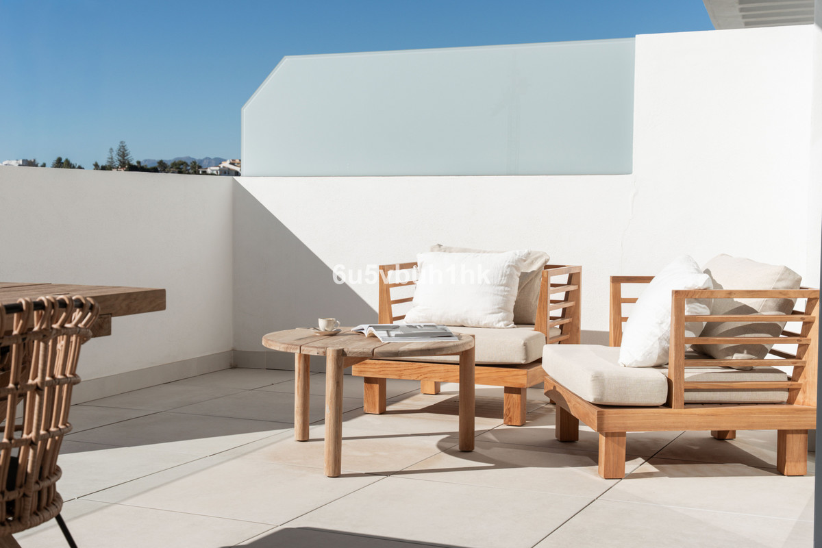 2 Bed Apartment for sale in Fuengirola Costa Del Sol, Málaga, Spain