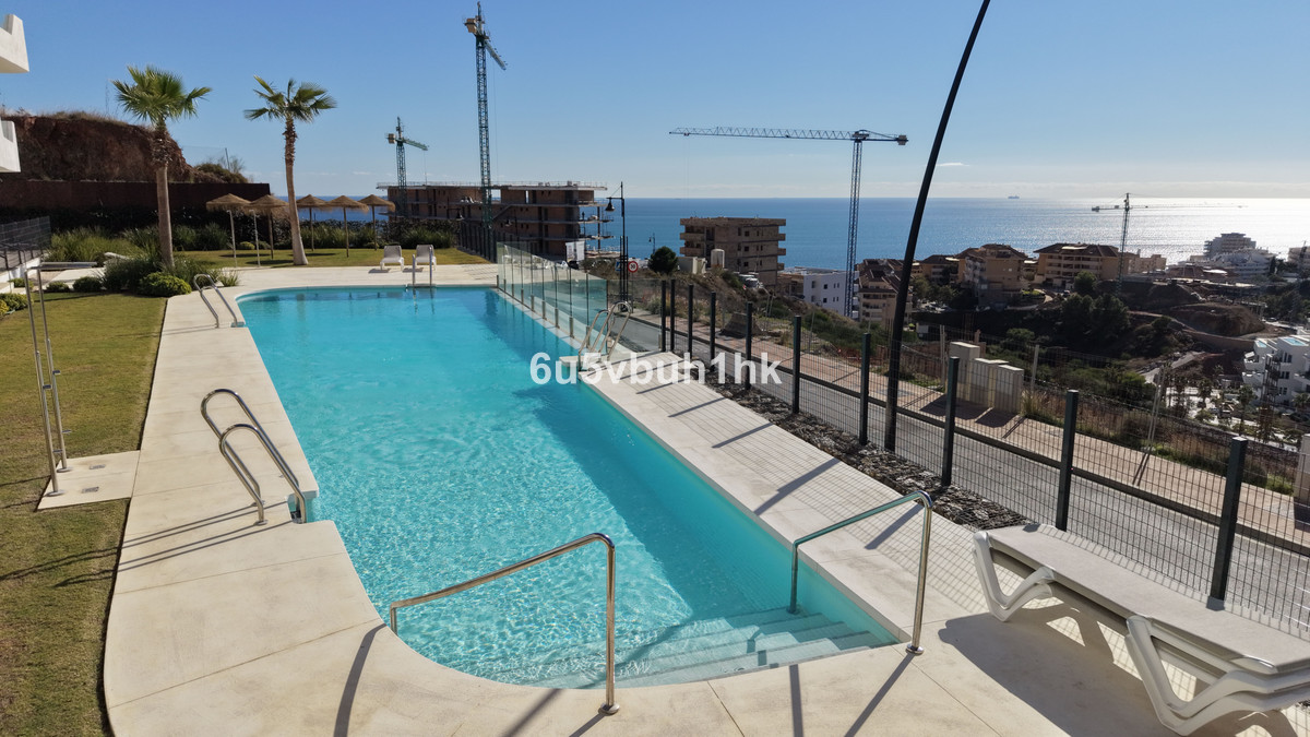 2 Bed Apartment for sale in Fuengirola Costa Del Sol, Málaga, Spain