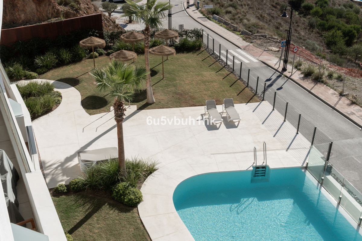 2 Bed Apartment for sale in Fuengirola Costa Del Sol, Málaga, Spain
