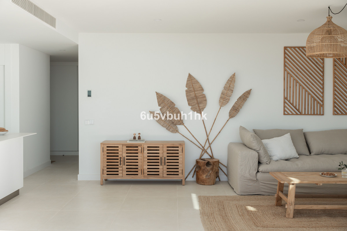 2 Bed Apartment for sale in Fuengirola Costa Del Sol, Málaga, Spain