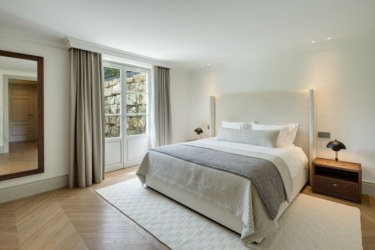 Se vende Villa - Chalet de 5 dormitorios en Costa Del Sol, Málaga, España