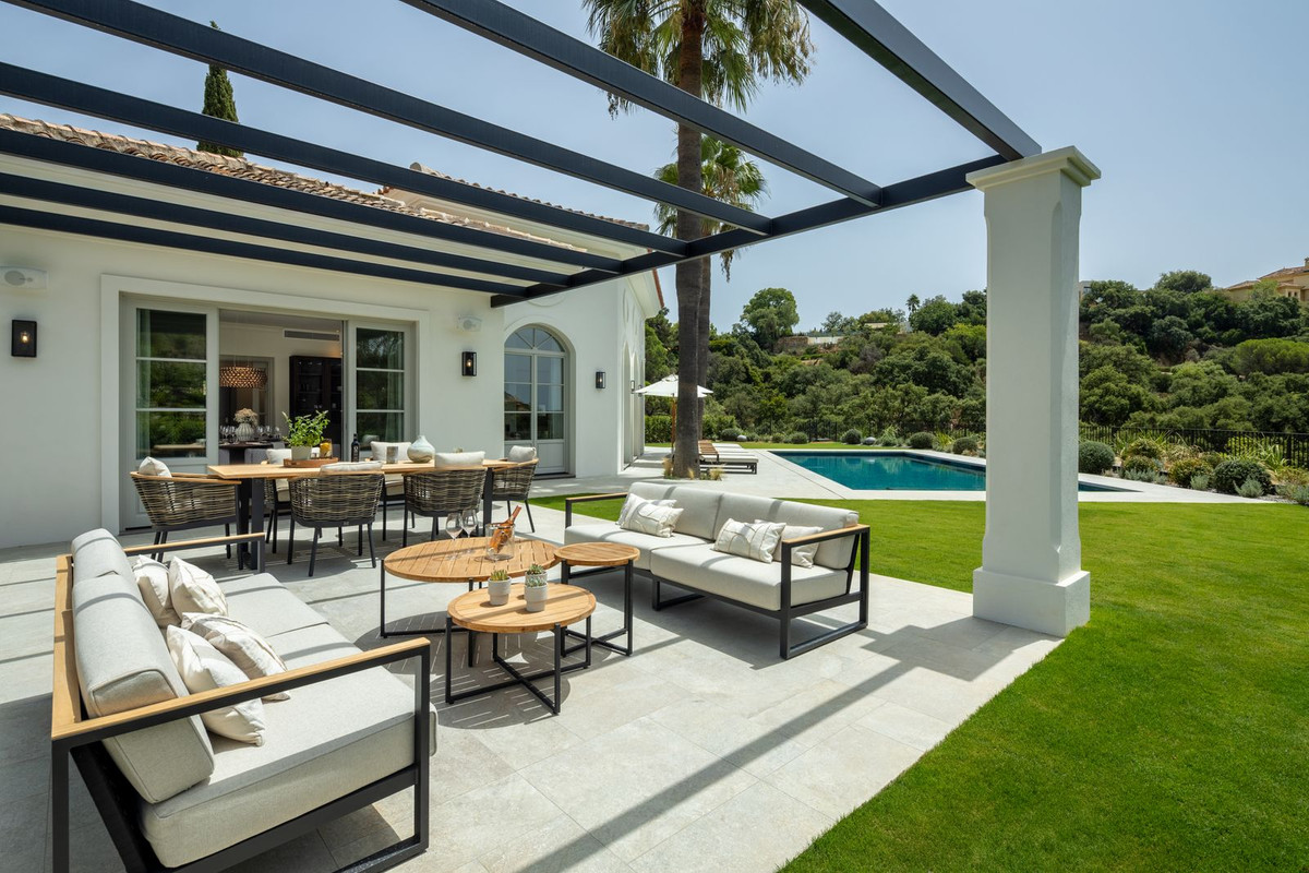 Se vende Villa - Chalet de 5 dormitorios en Costa Del Sol, Málaga, España