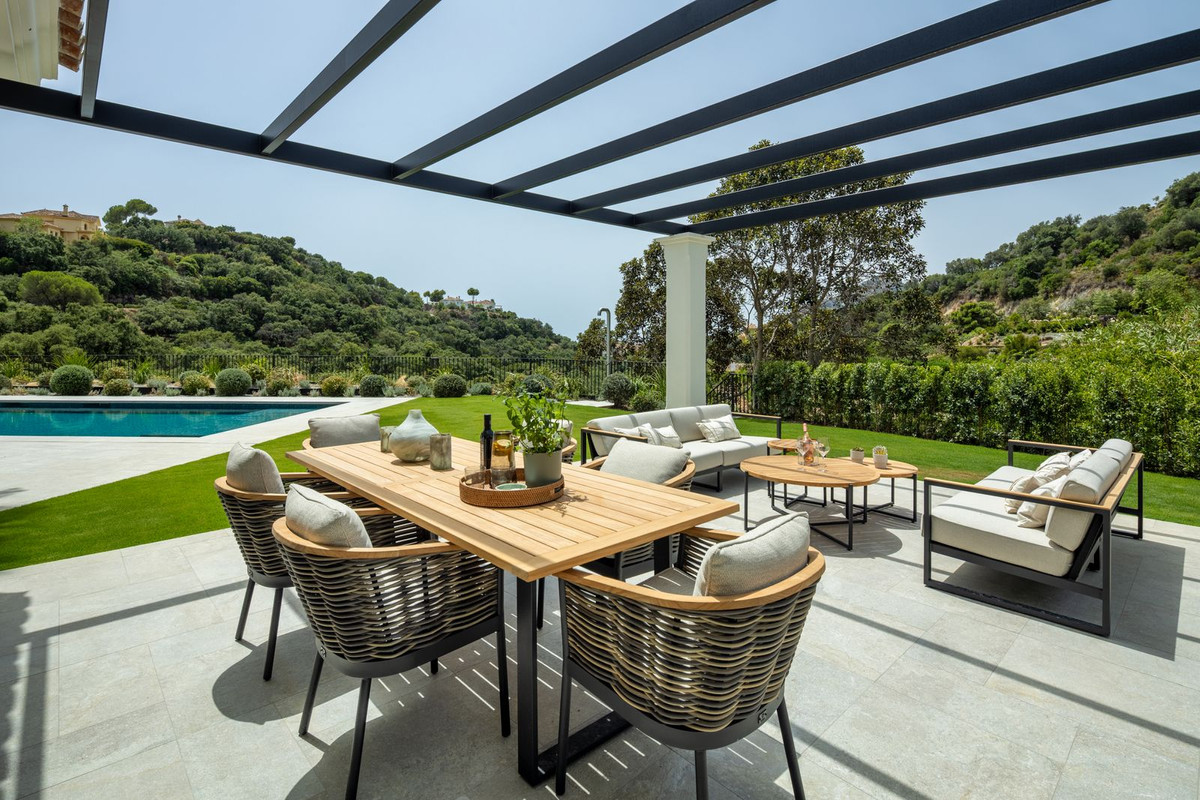 Se vende Villa - Chalet de 5 dormitorios en Costa Del Sol, Málaga, España