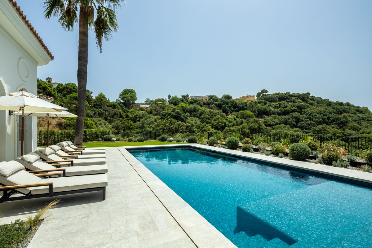 Se vende Villa - Chalet de 5 dormitorios en Costa Del Sol, Málaga, España