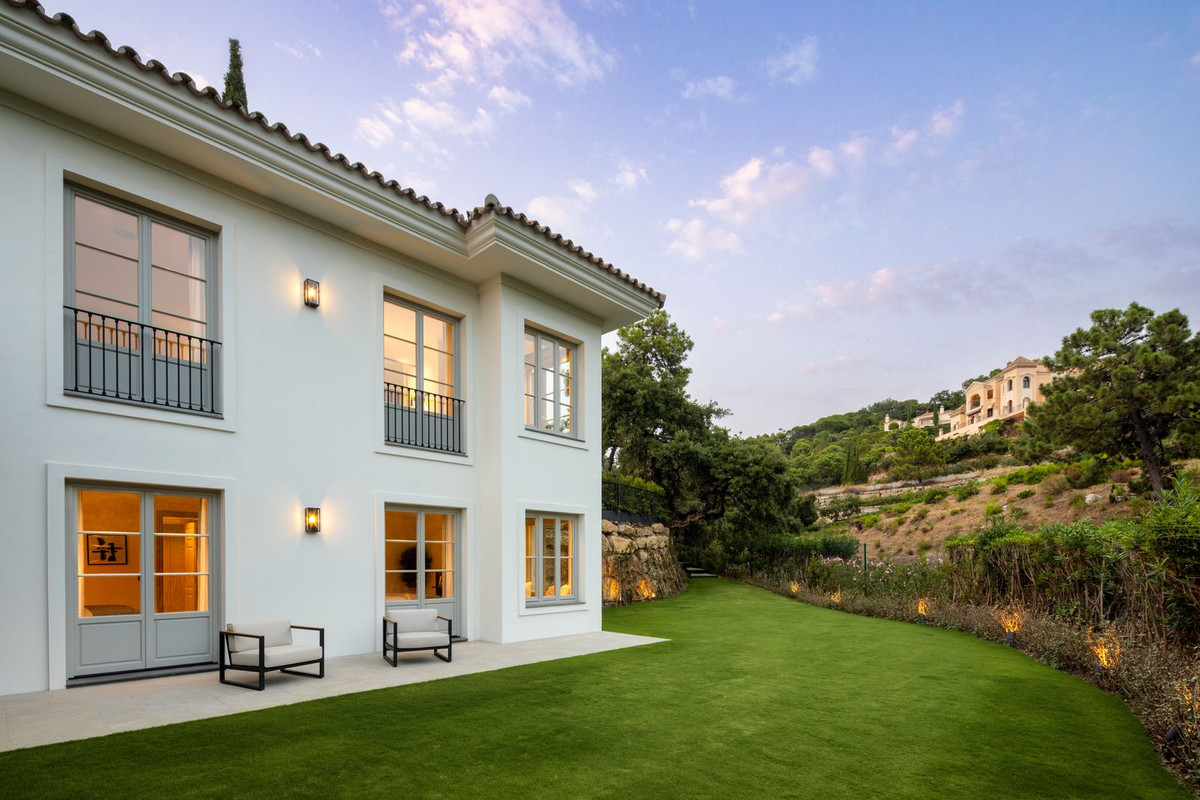 Se vende Villa - Chalet de 5 dormitorios en Costa Del Sol, Málaga, España