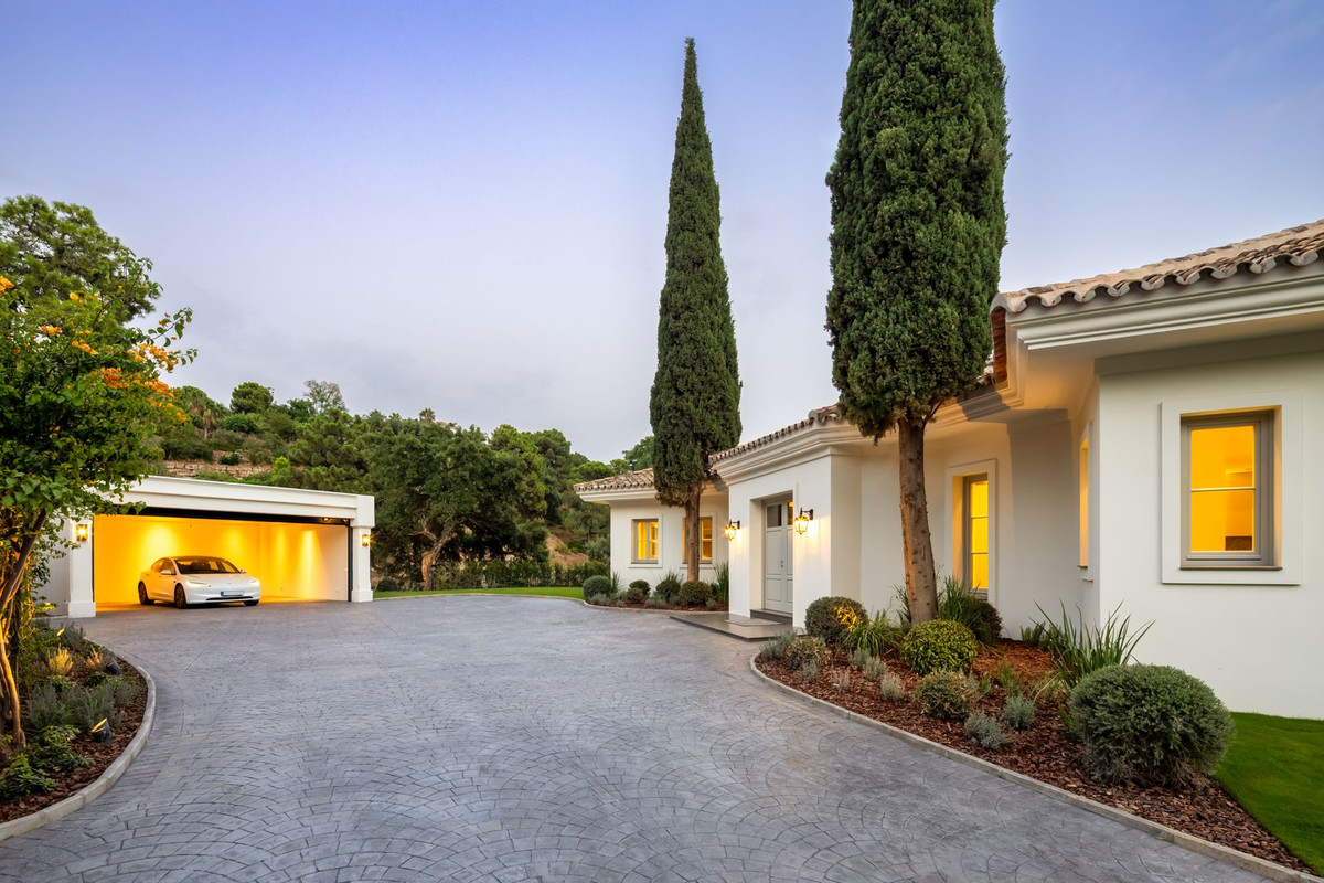 Se vende Villa - Chalet de 5 dormitorios en Costa Del Sol, Málaga, España