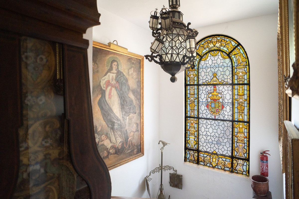 8 Bed Townhouse for sale in El Candado Málaga Ciudad, Málaga, Spain