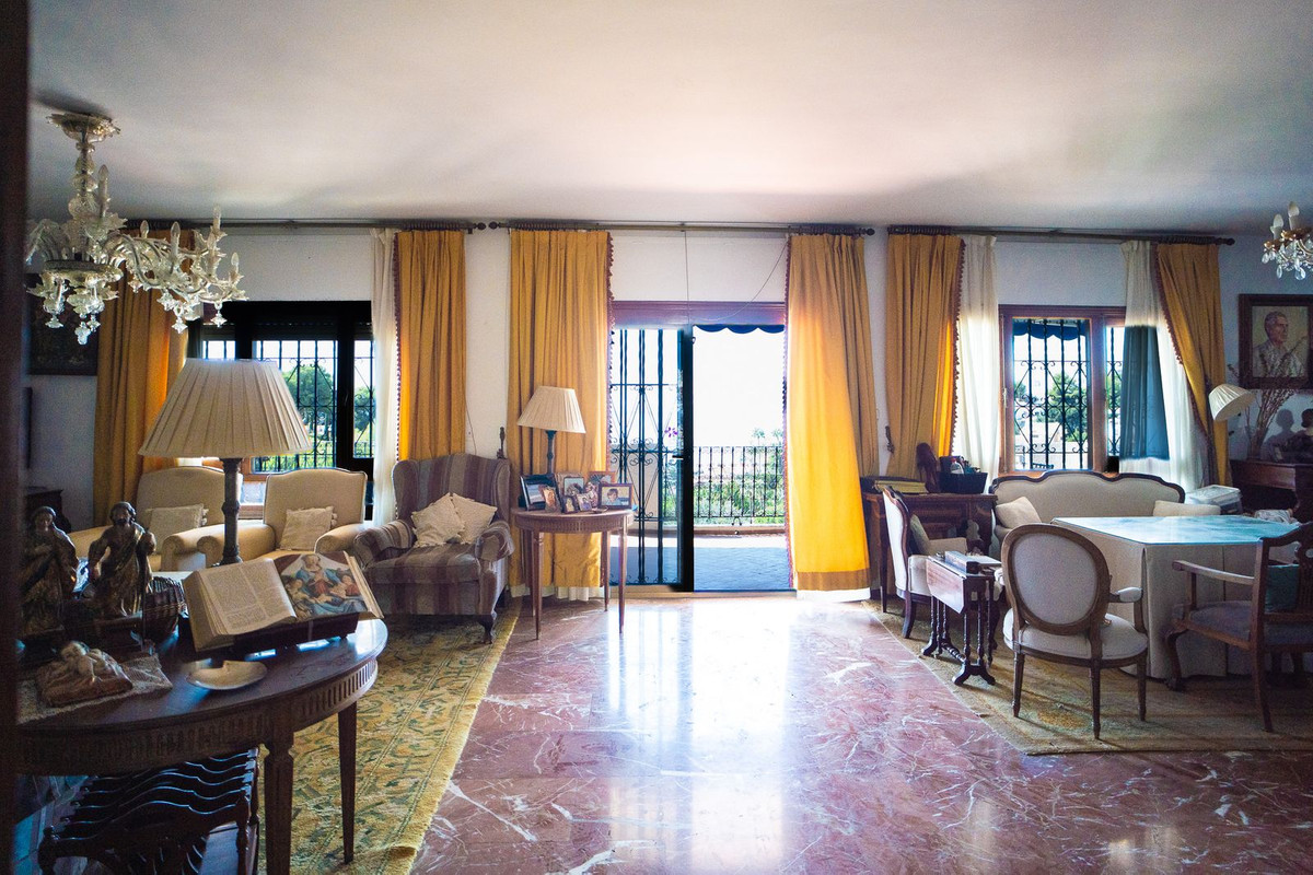 8 Bed Townhouse for sale in El Candado Málaga Ciudad, Málaga, Spain